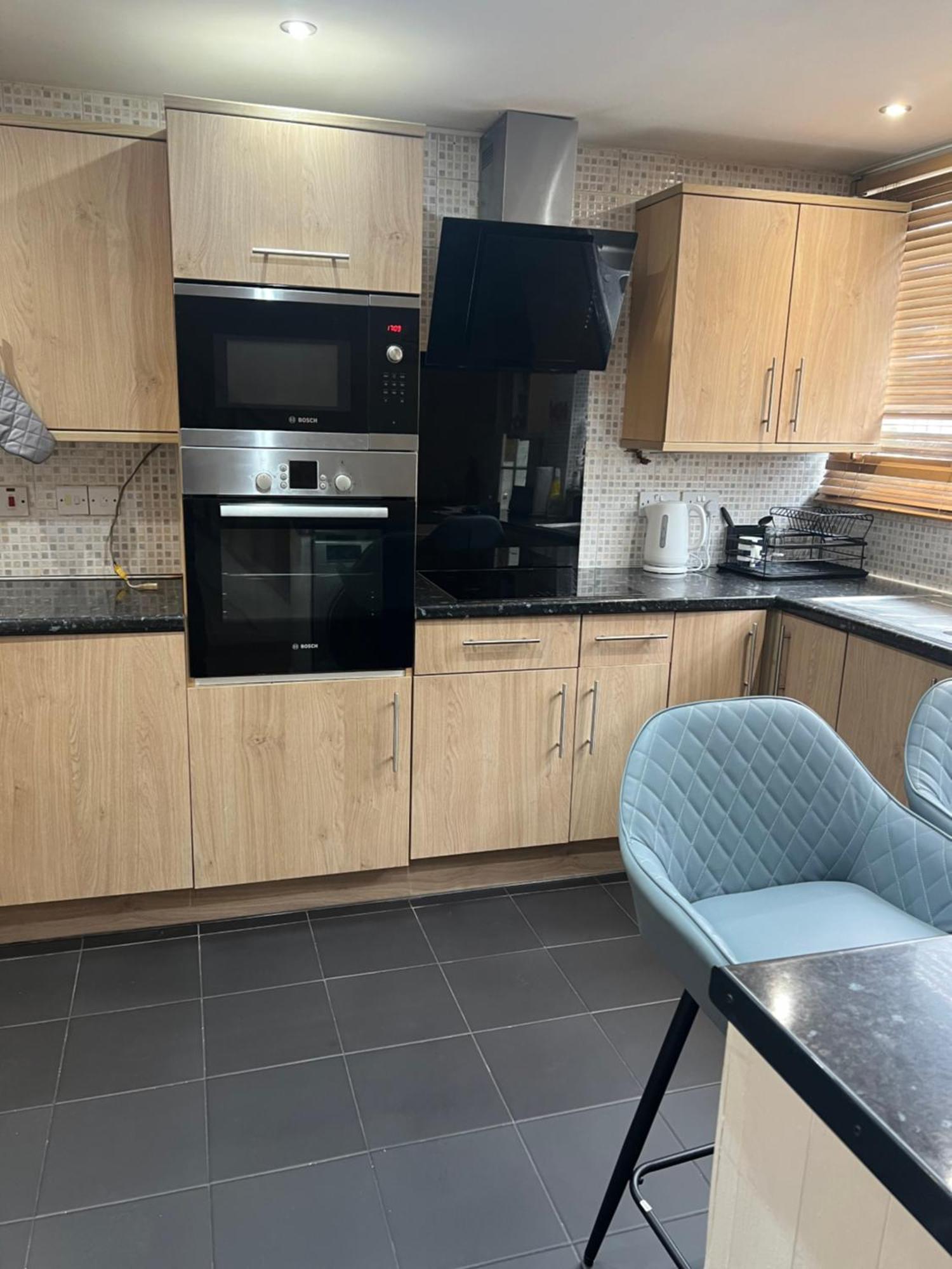 Basildon Essex Modern 3 Bed House For 7 Guests Free Parking And Wifi Διαμέρισμα Nevendon Εξωτερικό φωτογραφία