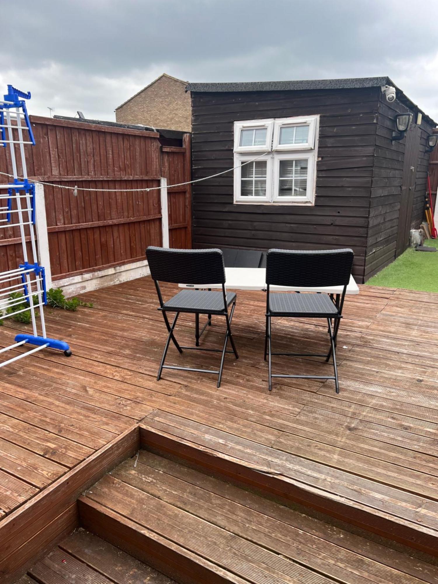 Basildon Essex Modern 3 Bed House For 7 Guests Free Parking And Wifi Διαμέρισμα Nevendon Εξωτερικό φωτογραφία